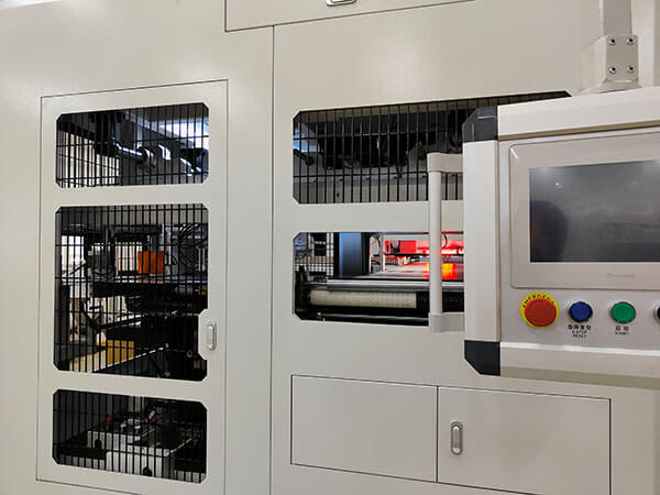 Автоматическая машина ZHONGKE ZK-6421 для производства жестких коробок в FineArtPrint